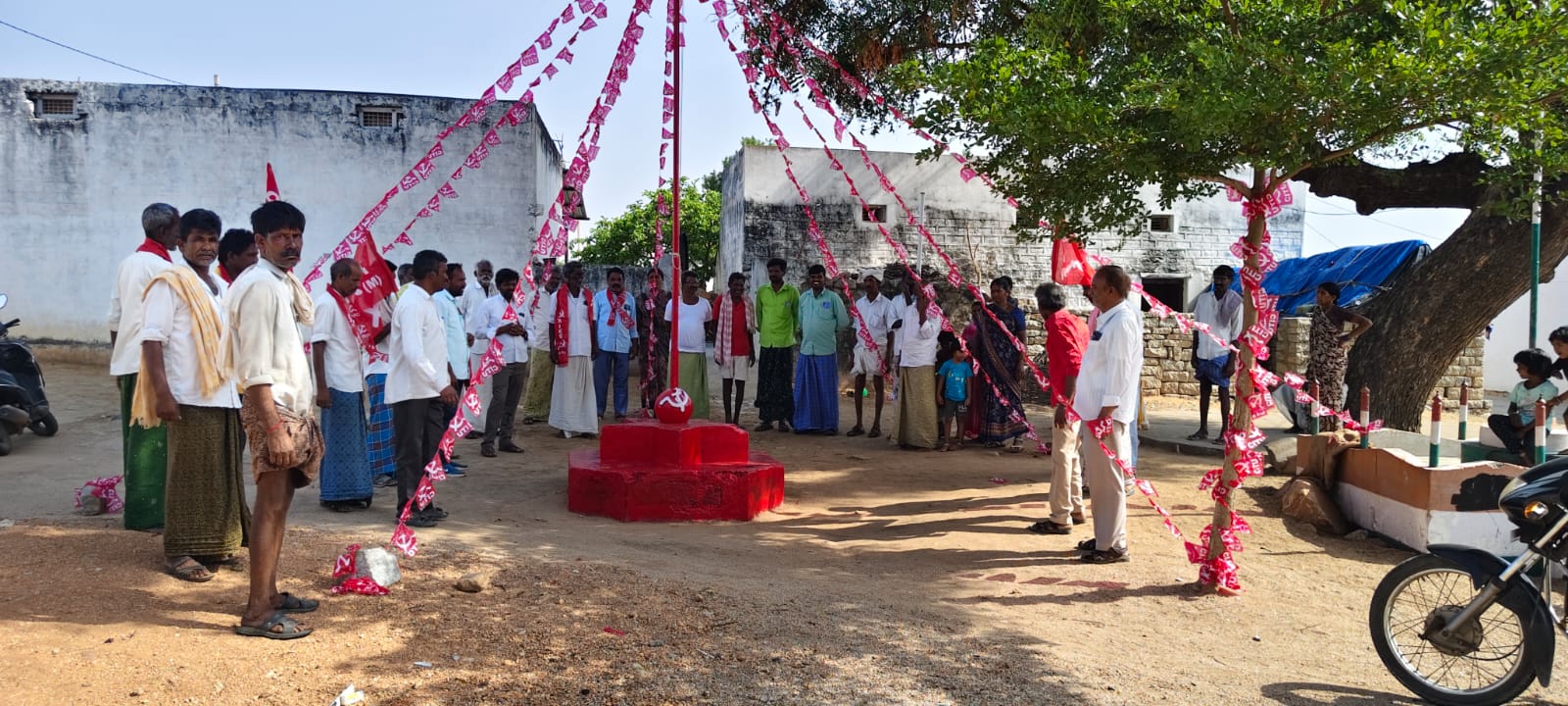 సింగారంలో ఘనంగా మే డే ఉత్సవాలు - ముఖ్య అతిథిగా సిపిఎం నేత దేశ నాయక్ Slug