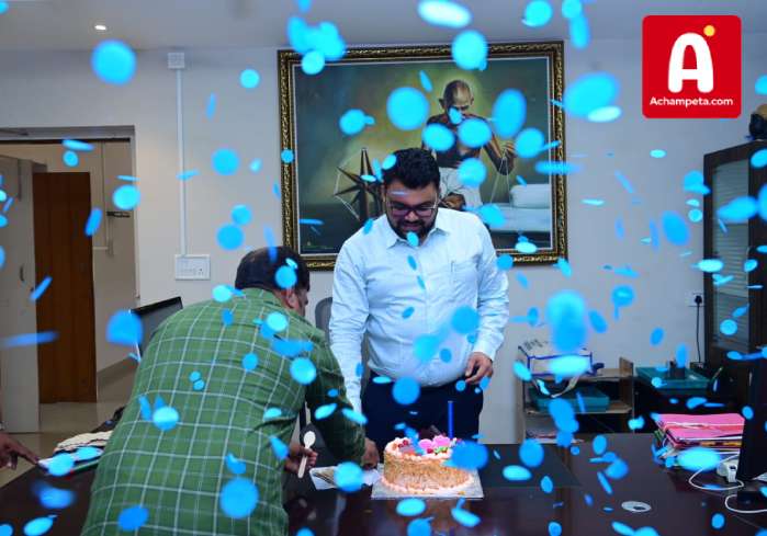 నాగర్‌కర్నూల్ జిల్లా కలెక్టర్ బాదావత్ సంతోష్ గారికి జన్మదిన శుభాకాంక్షలు; జిల్లా అంతటా సంబరా�