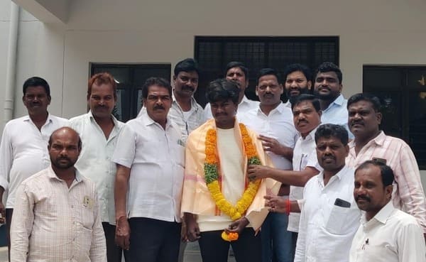 రాష్ట్ర తెలంగాణ నీట్ ఎగ్జామ్ లో బుడగ జంగాల కమ్యూనిటీ తరఫున విద్యార్థి తూర్పాటి రాజారాం నీట్ ల�